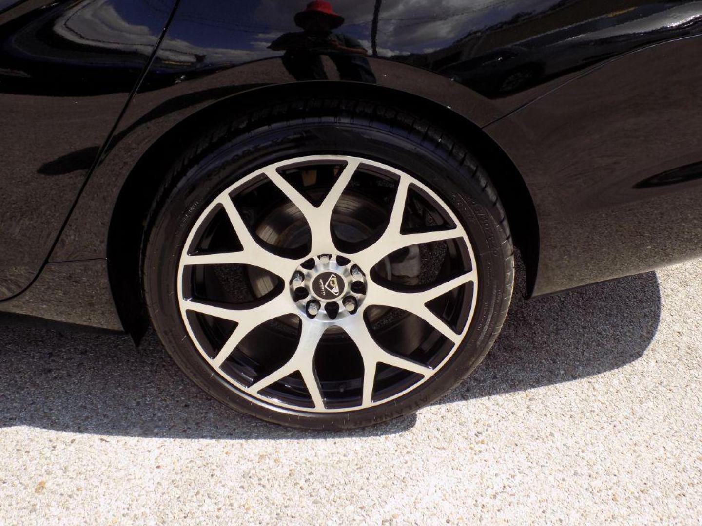 2019 BLACK CHEVROLET IMPALA LT (2G11Z5S39K9) with an 3.6L engine, Automatic transmission, located at 830 E. Canino Rd., Houston, TX, 77037, (281) 405-0440, 38.358219, -81.729942 - Photo#19