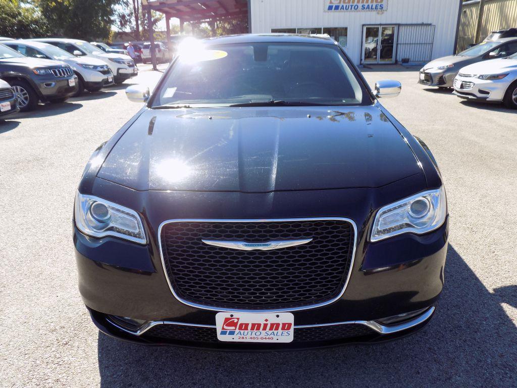 photo of 2017 CHRYSLER 300 C