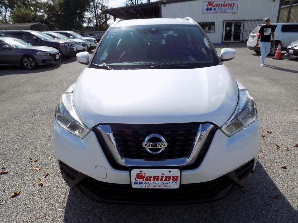 photo of 2020 NISSAN KICKS SV